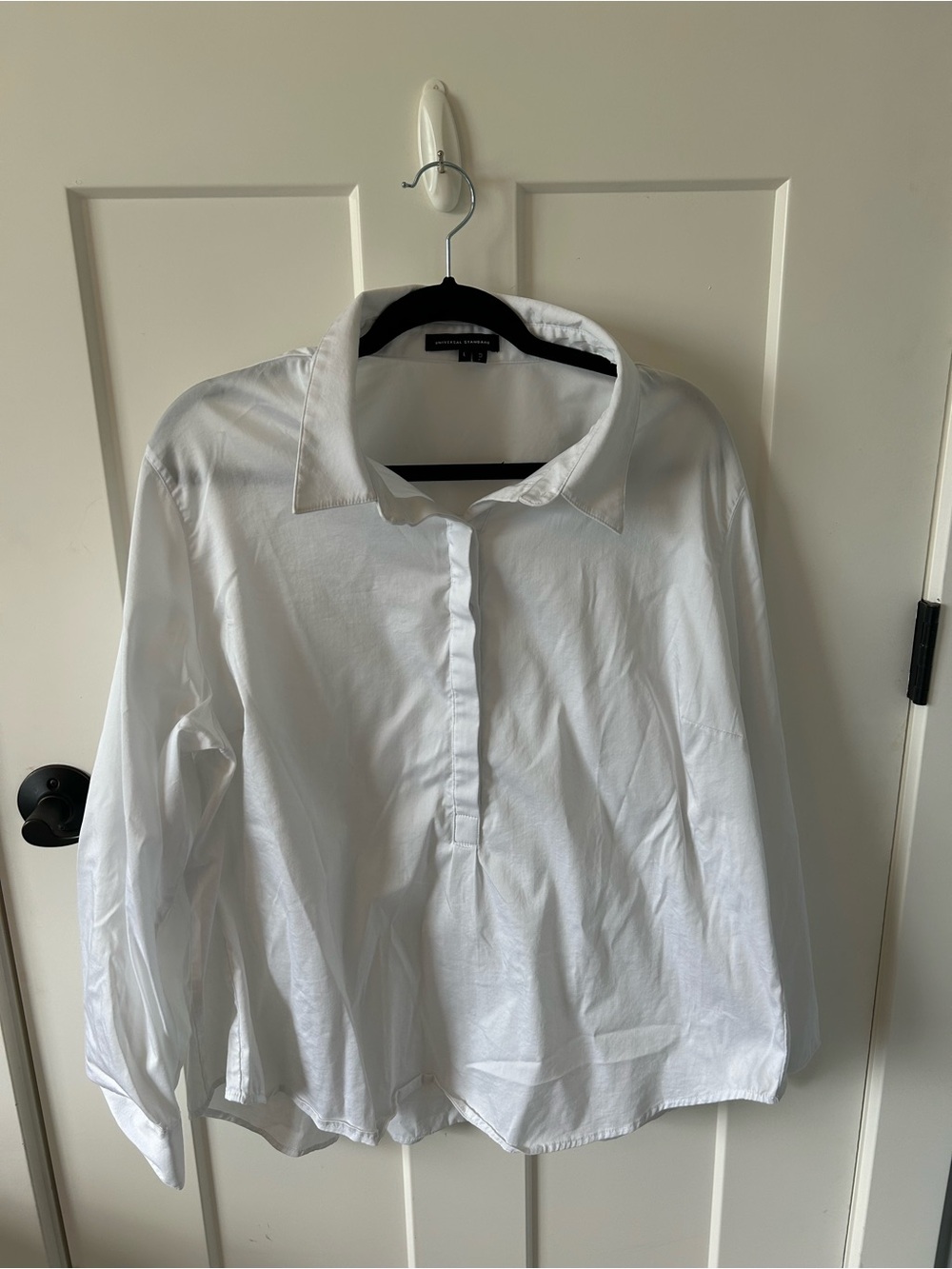 Universal Standard Women’s Classic White Button-Front Cotton Shirt